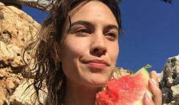 创作灵感娱乐圈吃瓜,揭秘明星背后的“吃瓜”故事